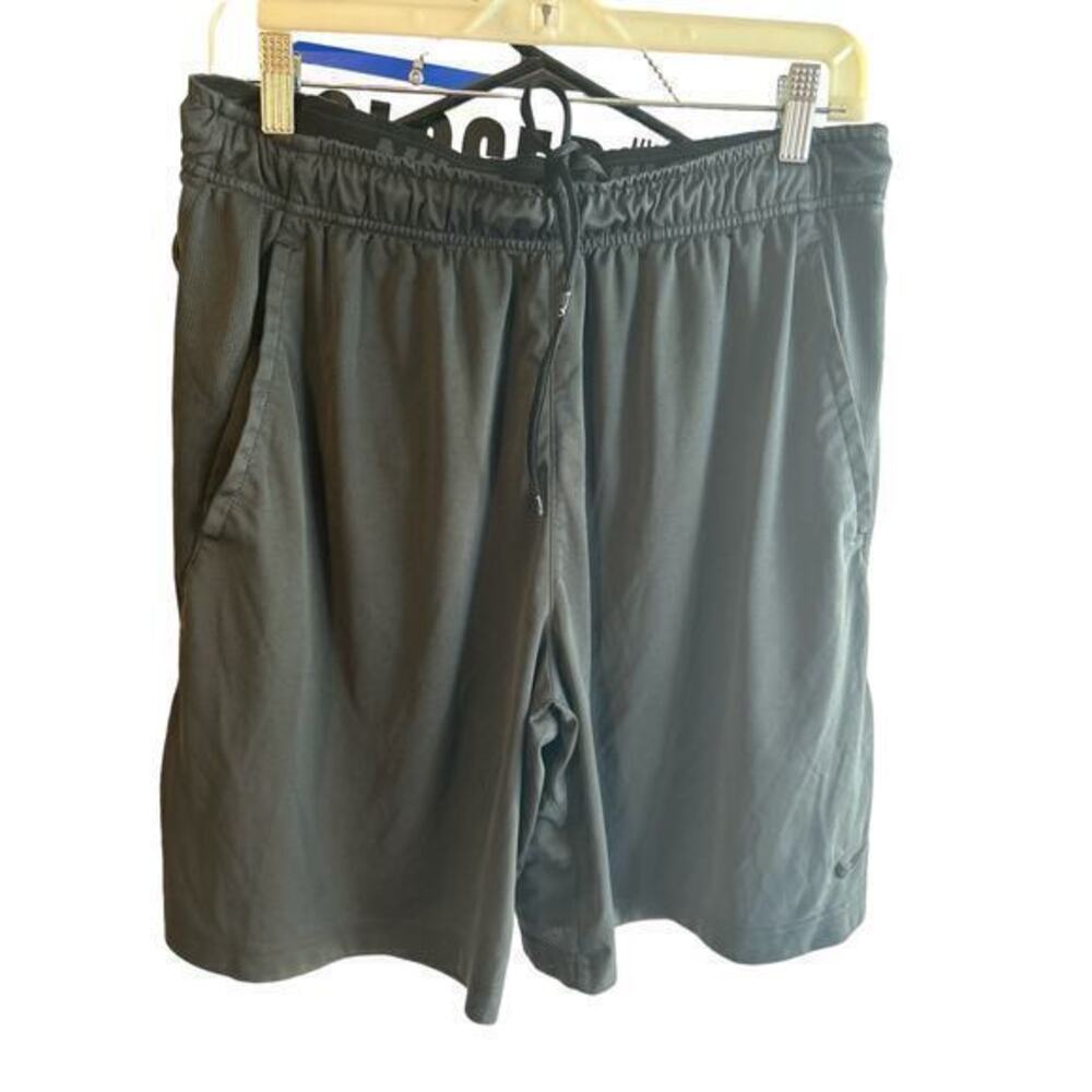 Nike‎ Men's Standard Fit Training gray n black size Lg